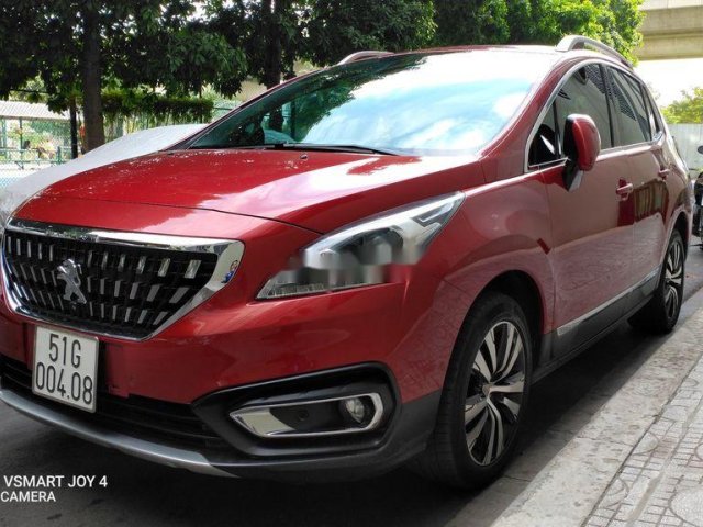 Cần bán gấp Peugeot 3008 năm sản xuất 2017, màu đỏ, giá 800tr