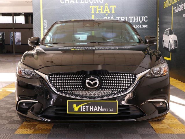 Cần bán gấp Mazda 6 2.0AT sản xuất năm 2019, giá mềm0