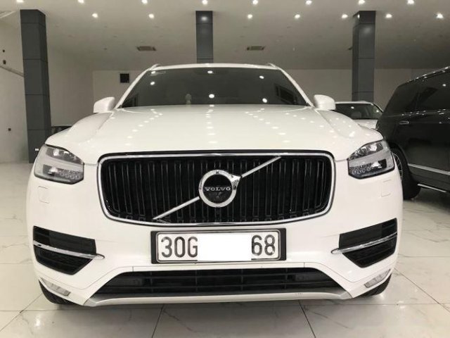 Bán Volvo XC90 năm sản xuất 2017, màu trắng0