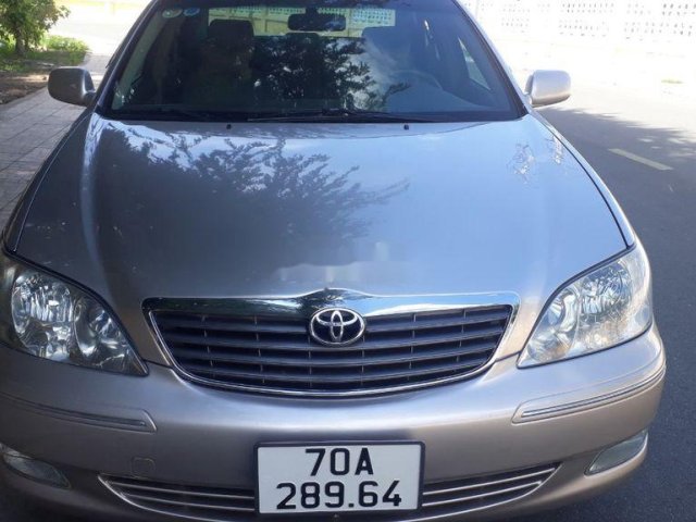 Bán Toyota Camry năm 2003, xe chính chủ giá ưu đãi