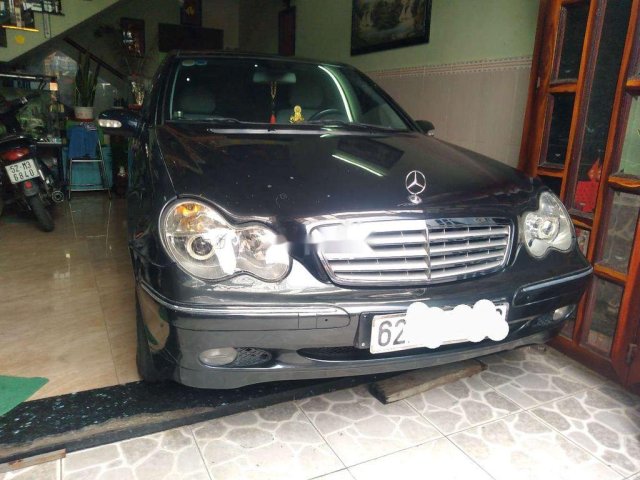 Bán Mercedes C class năm sản xuất 2002, nhập khẩu còn mới, 155tr