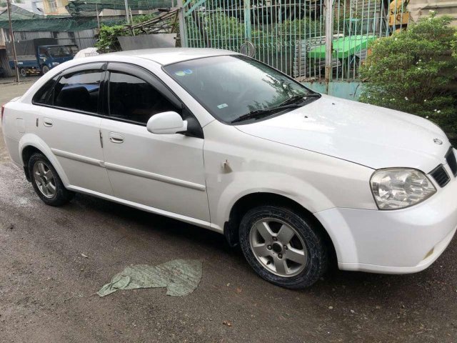 Bán xe Daewoo Lacetti đời 2004, màu trắng0