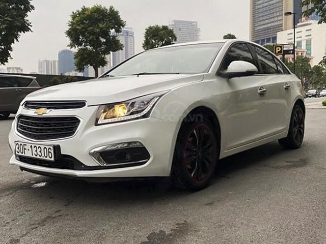 Xe Chevrolet Cruze năm sản xuất 2018, màu trắng, giá tốt0