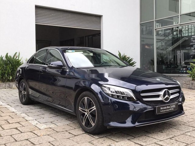 Bán xe Mercedes C180 đời 2019 chính chủ