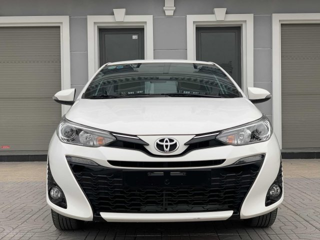 Cần bán xe Toyota Yaris đăng ký 2020, màu trắng, ít sử dụng, giá 635 triệu đồng