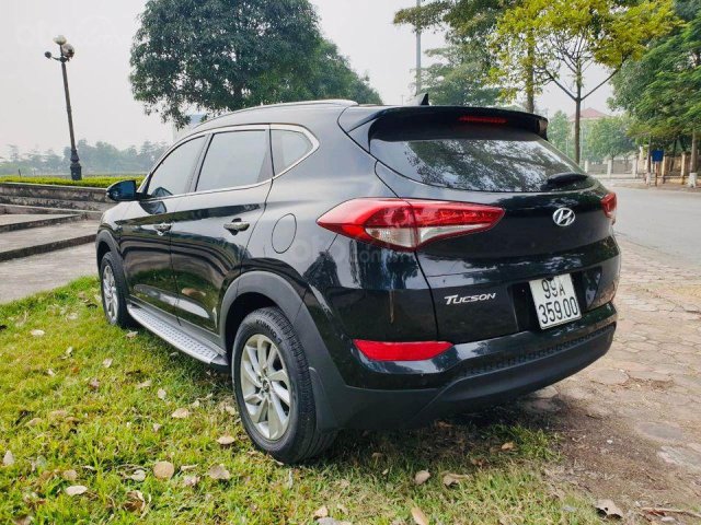 Cần bán lại với giá ưu đãi nhất chiếc Hyundai Tucson 2018 2.0AT máy xăng