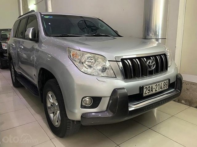 Bán Toyota Prado sản xuất năm 2010, màu bạc, nhập khẩu còn mới giá cạnh tranh0