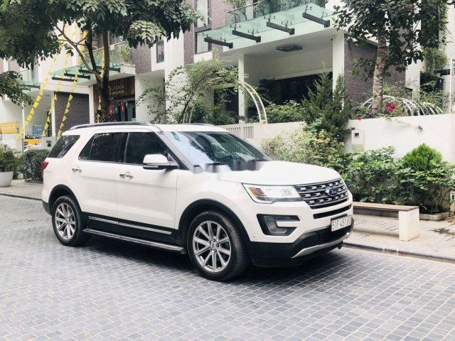 Cần bán gấp Ford Explorer năm sản xuất 2016, nhập khẩu0