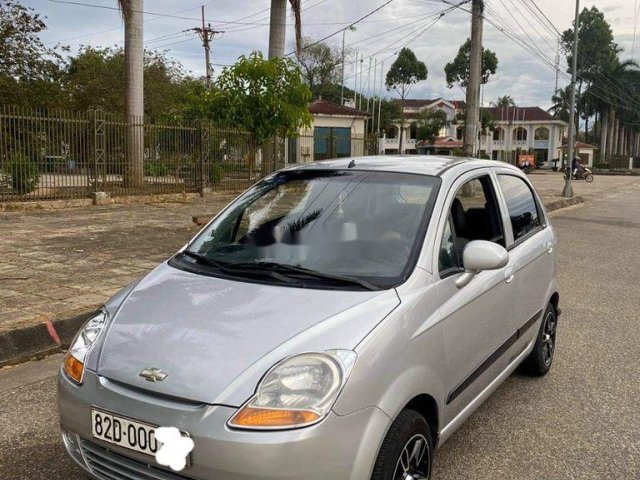 Bán Chevrolet Spark 2010, màu bạc chính chủ0