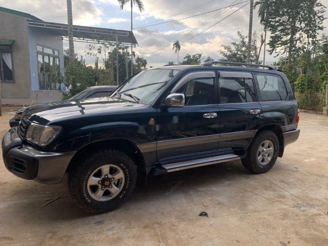 Cần bán gấp Toyota Land Cruiser năm 2002 còn mới0