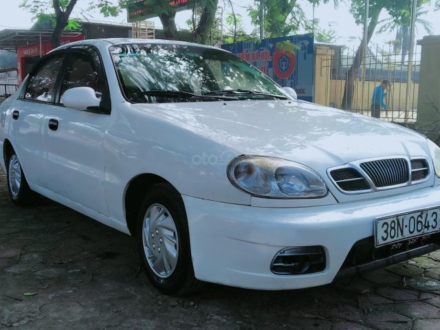 Bán xe Daewoo Lanos năm sản xuất 2002, màu trắng