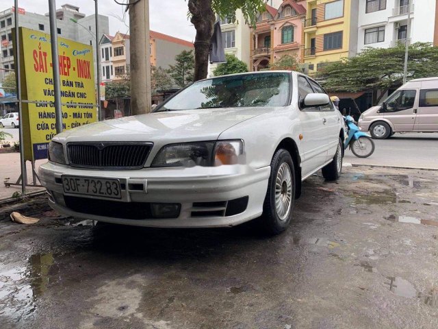 Cần bán xe Nissan Cefiro sản xuất năm 1997, màu trắng