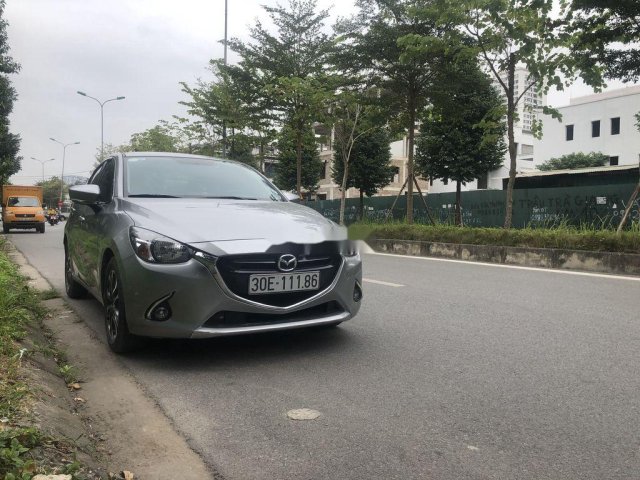 Cần bán gấp Mazda 2 sản xuất năm 2015 còn mới, 436tr