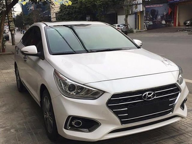 Bán Hyundai Accent năm 2018, màu trắng còn mới