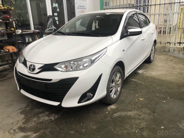 Cần bán xe Toyota Vios E số sàn sản xuất 2019, màu trắng, giá cả cạnh tranh0