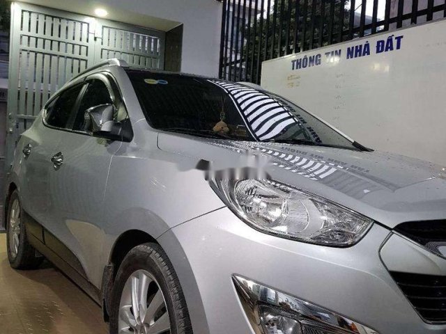 Cần bán Hyundai Tucson sản xuất năm 2011, màu bạc, nhập khẩu 0