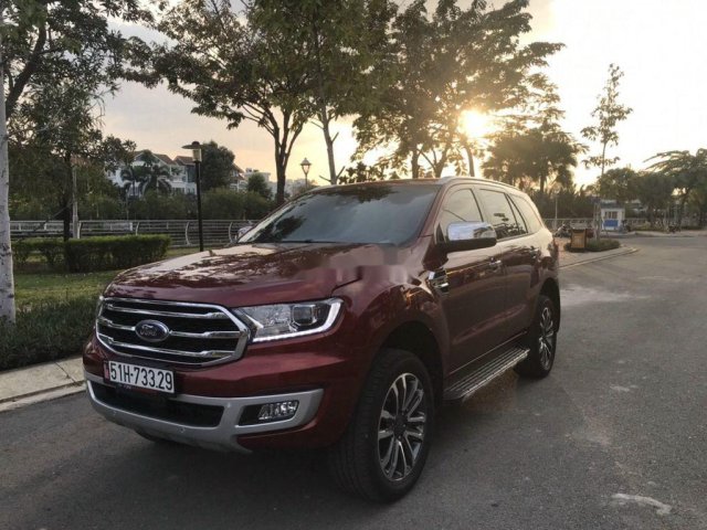 Cần bán xe Ford Everest sản xuất năm 2019, màu đỏ, xe nhập0