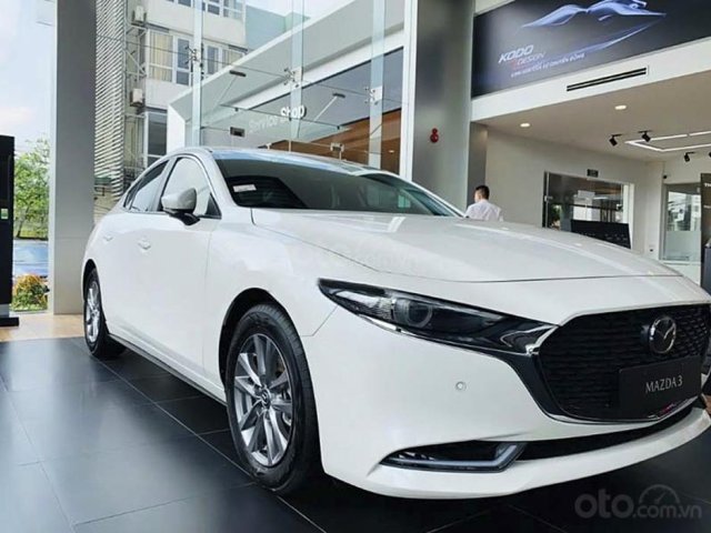 Bán xe Mazda 3 sản xuất 2020, màu trắng, 794 triệu0