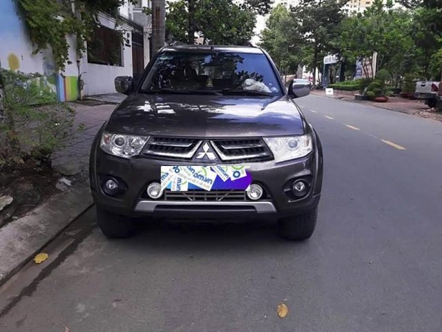 Cần bán lại xe Mitsubishi Pajero Sport đời 2016, màu nâu còn mới, giá 700tr