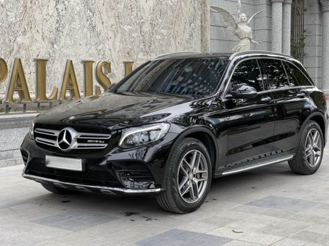 Mercedes GLC300, 2017 biển Hà Nội, máy móc nguyên bản