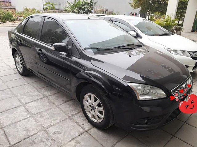 Cần bán xe Ford Focus đời 2008, màu đen chính chủ0