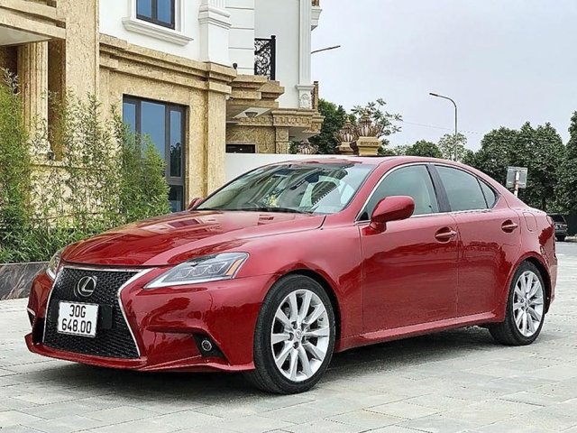 Cần bán Lexus IS 250 năm sản xuất 2006, màu đỏ, xe nhập chính chủ, giá 590tr