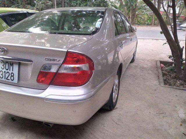 Cần bán Toyota Camry năm 2002 còn mới, 248tr0