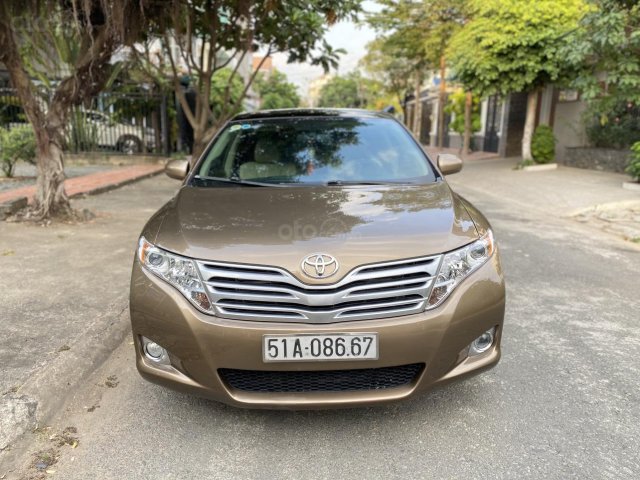 Toyota Venza 2.7AT, màu nâu da lươn, nội thất kem da zin nguyên bản, sản xuất cuối 2011, chạy 69.000km, bản Full Option0