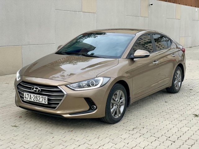 Bán nhanh chiếc Hyundai Elantra 1.6 AT - 20190