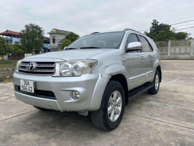 Xe Toyota Fortuner năm 2009 còn mới