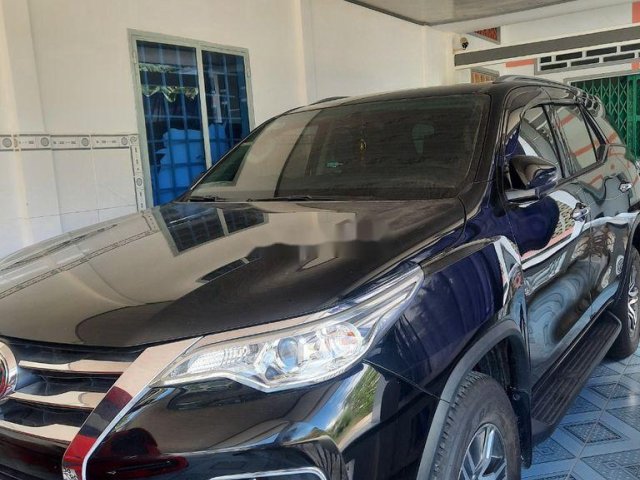 Bán xe Toyota Fortuner năm 2018, màu đen, nhập khẩu, giá tốt0