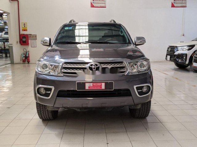 Bán Toyota Fortuner 2.7AT sản xuất năm 2010, 495 triệu0