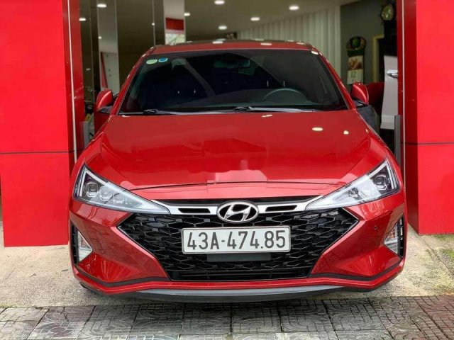 Xe Hyundai Elantra sản xuất năm 2019, màu đỏ, 699 triệu