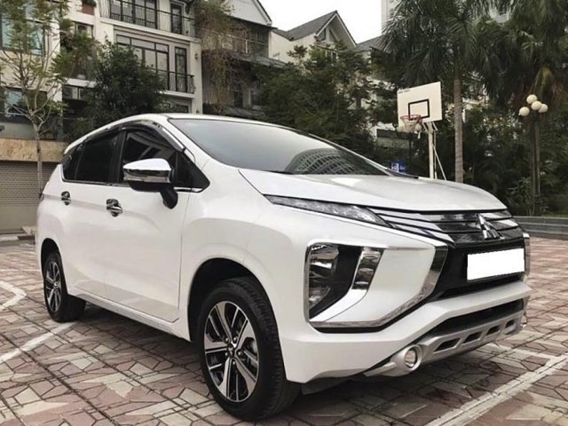 Cần bán Mitsubishi Xpander 1.5 AT sản xuất năm 2019, màu trắng, xe nhập