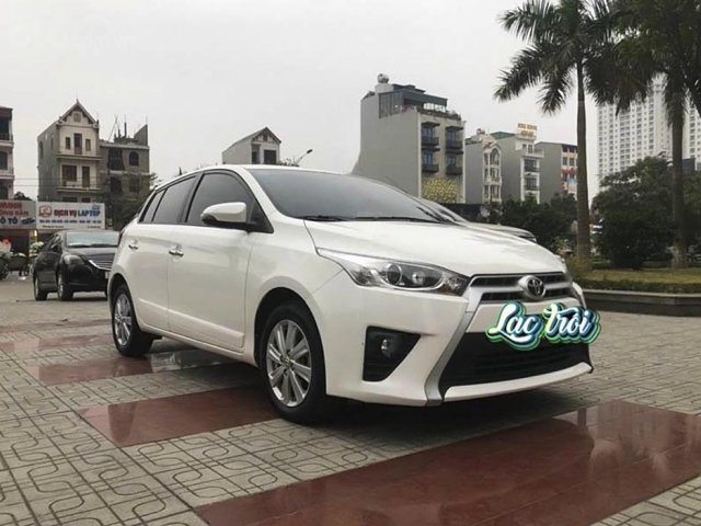 Bán Toyota Yaris sản xuất 2016, màu trắng, nhập khẩu còn mới, giá tốt0