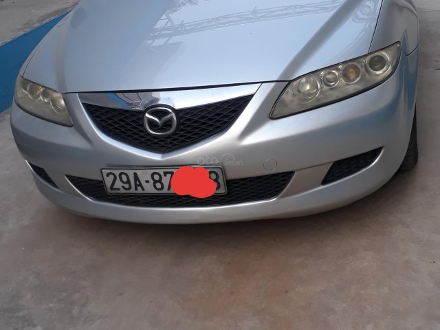 Bán Mazda 6 đời 2004, màu bạc0