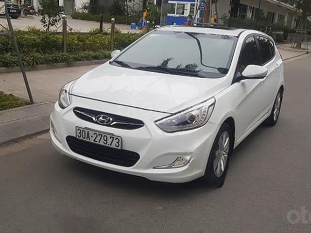 Cần bán lại xe Hyundai Accent năm 2014, màu trắng, nhập khẩu còn mới