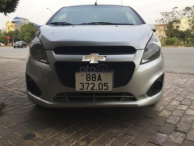 Bán Chevrolet Spark năm 2016, màu bạc còn mới