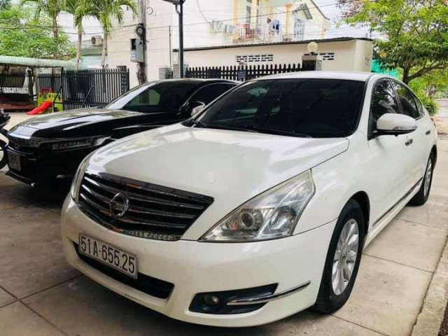 Cần bán Nissan Teana sản xuất năm 2010, nhập khẩu nguyên chiếc0