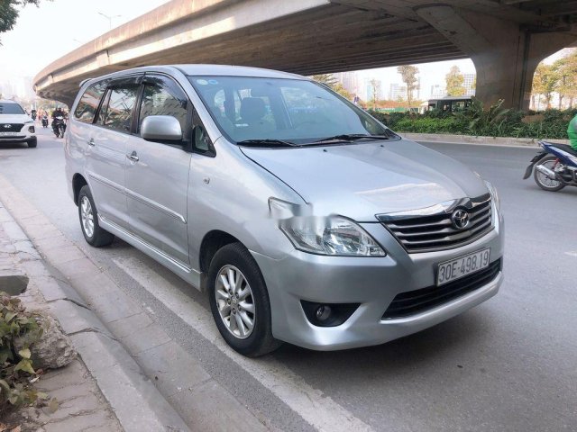 Cần bán xe Toyota Innova sản xuất năm 2013, giá chỉ 368 triệu0