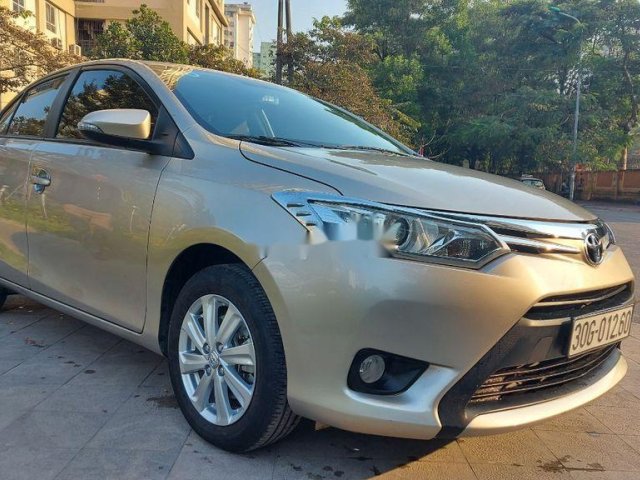 Cần bán gấp Toyota Vios năm 2017, giá tốt, xe chính chủ0