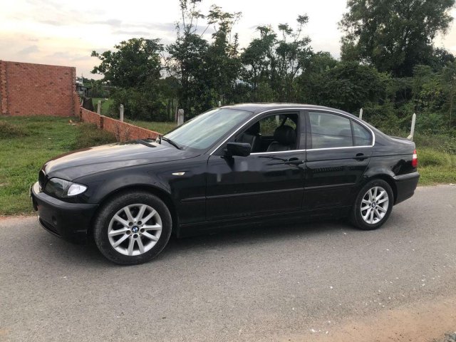 Cần bán lại xe BMW 3 Series 318i năm 2005, xe chính chủ giá thấp0