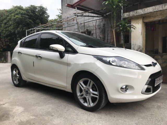 Xe Ford Fiesta năm 2013, xe một đời chủ giá ưu đãi0