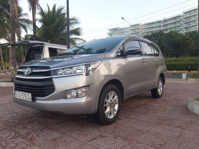 Bán Toyota Innova 2018, màu xám còn mới, giá chỉ 590 triệu0