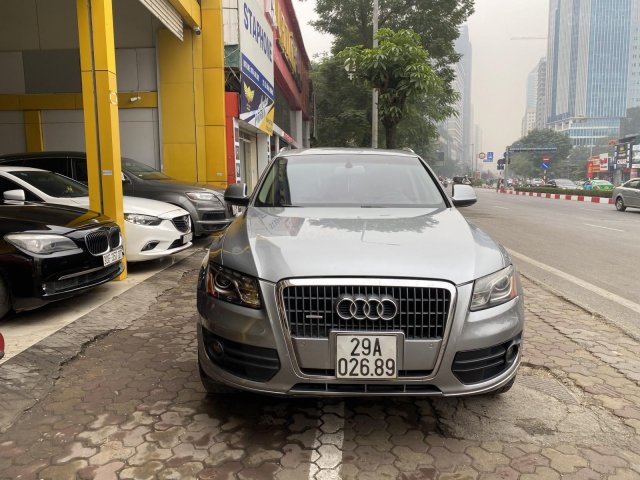 Bán nhanh chiếc Audi Q5 2.0AT Quattro model 2011