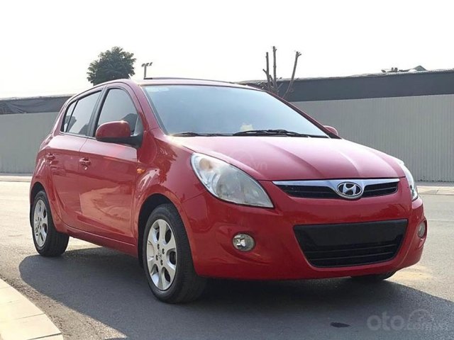 Xe Hyundai i20 đời 2011, màu đỏ, xe nhập còn mới0