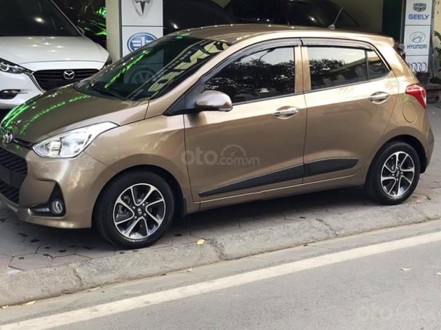 Xe Hyundai Grand i10 đời 2017, màu nâu