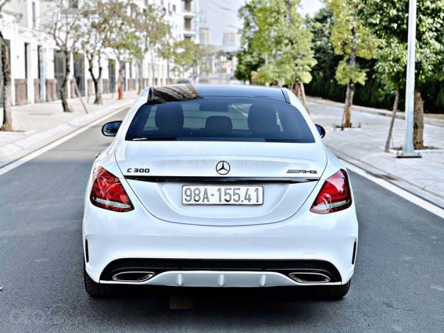 Bán Mercedes C300 năm 2016, màu trắng