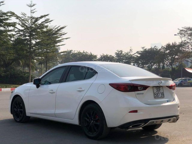 Bán ô tô Mazda 3 năm 2019, màu trắng,  dáng Sedan