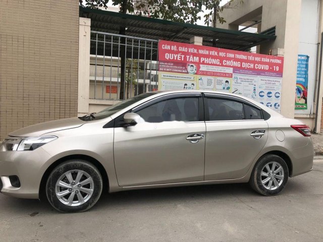 Bán Toyota Vios năm 2015, giá thấp, xe chính chủ